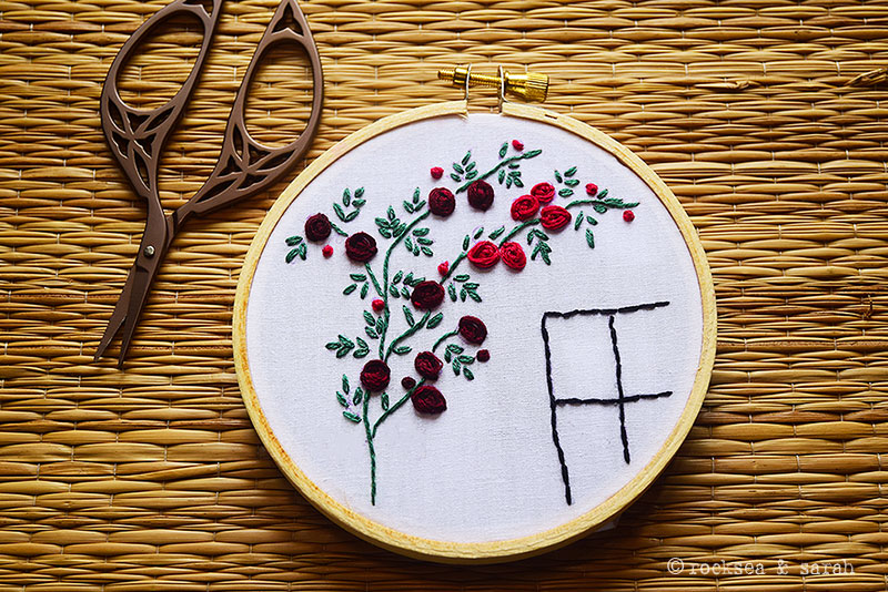 How to Embroider Tiny Flowers